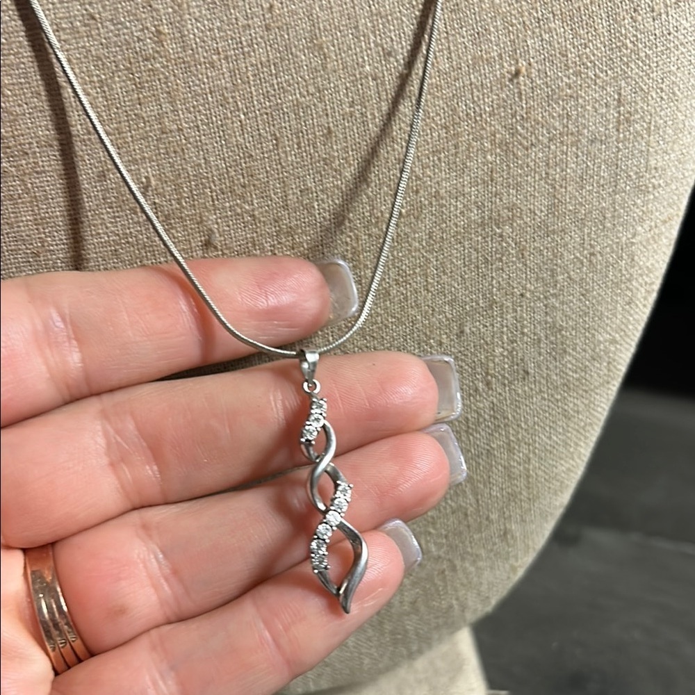 Elegant 925 Sliver & CZ Pendant Necklace